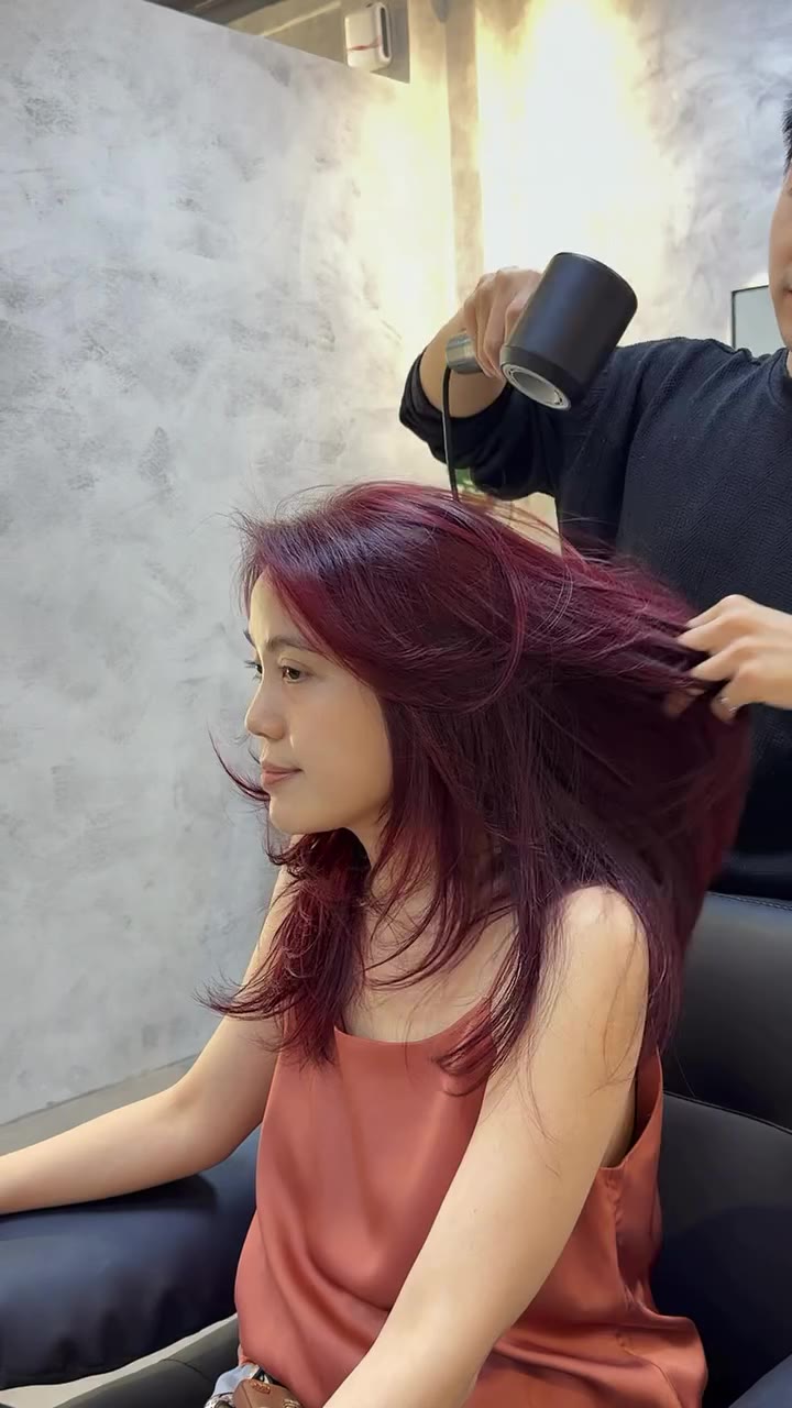 Layer ♥️ _____________ NOIR by C98 HAIR STUDIO 📍 115 Lê Thị Hồng Gấm, P Bến…