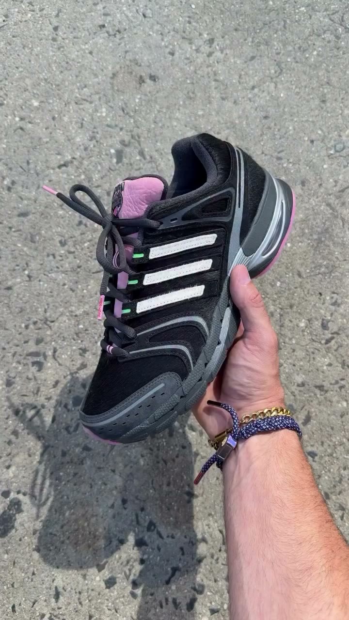 Here’s a first look at the Unheardof x adidas Control 5 “Doggy Runner”…