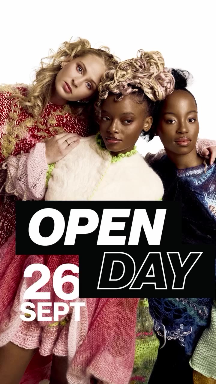Thinking about a career in fashion? 👀 Come and experience DAF for yourself at…
