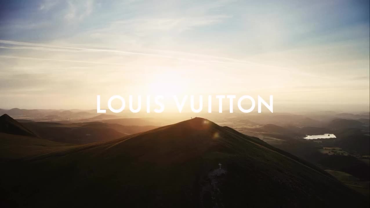 Louis Vuitton Autumn/Winter 2026 campaign with hair by Duffy. @duffy_duffy…