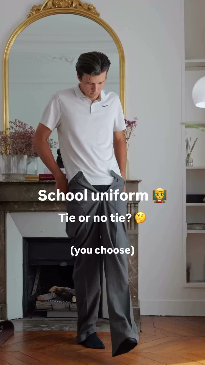 What do you think? Tie or no tie? 👀 🇫🇷 Tenue back to school qui en fait est…