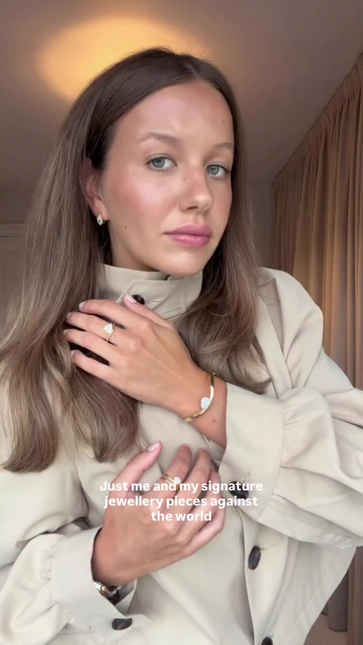 Every girl needs her signature stack. Shop the look: @megan_mullen__ styling…