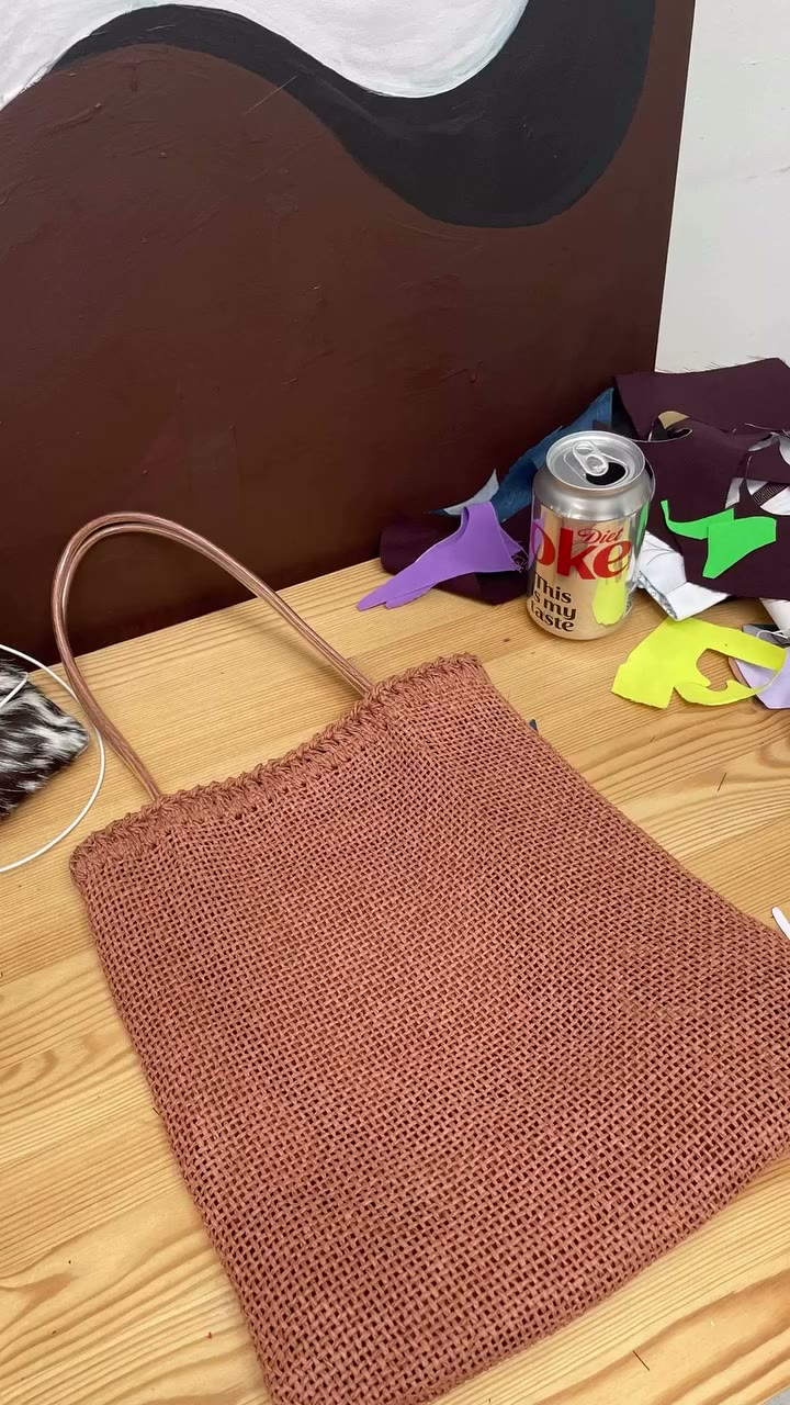 Feels like I’ve stitching this bag all summer, but she’s very almost done 🍝🍝🍝