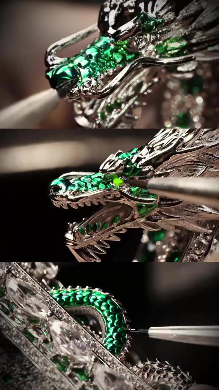 Craft defines the story we wear. This custom pendant was created for the…