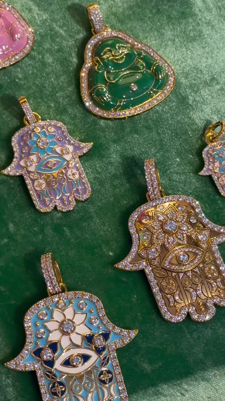 A CHARMing selection will remain at @baileysfinejewelry until Thursday the…