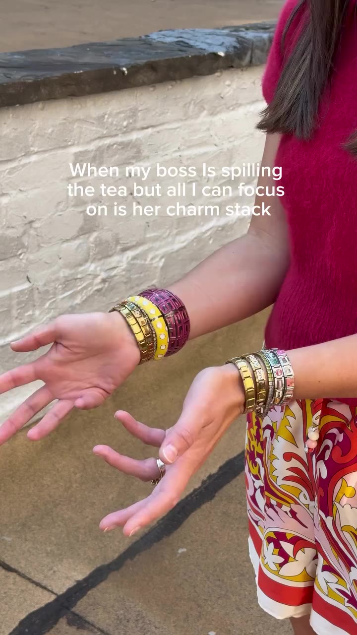 Distracted by the charm stack 👀 #italiancharms #nycshopping #nichecharms