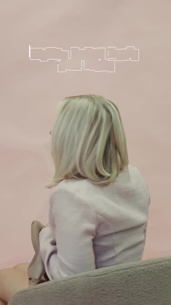 Let’s talk how owner and founder @alexalperez decides which shade of heels to…