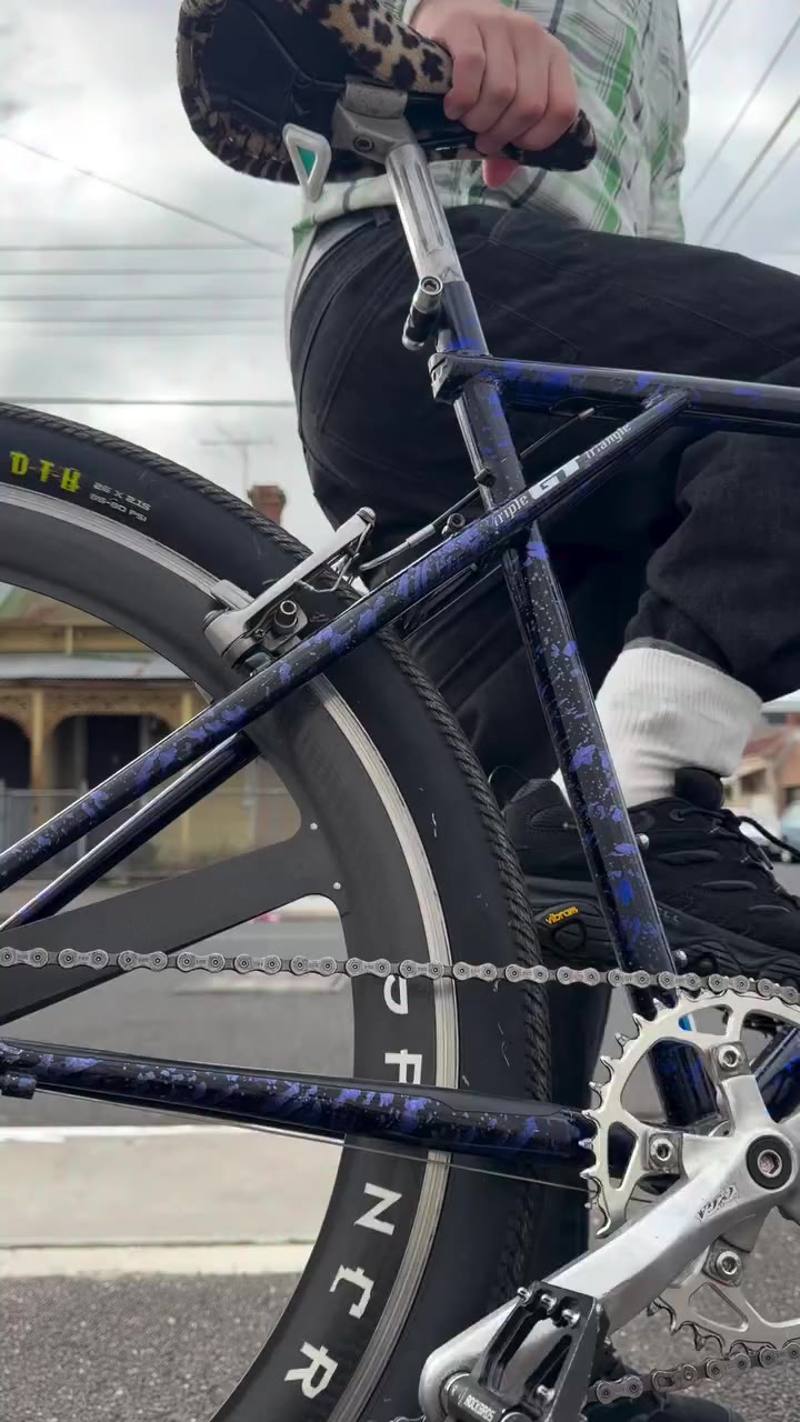 Last one I promise :o @shellys_w0rld epic bike #bike #bikeinstagram…