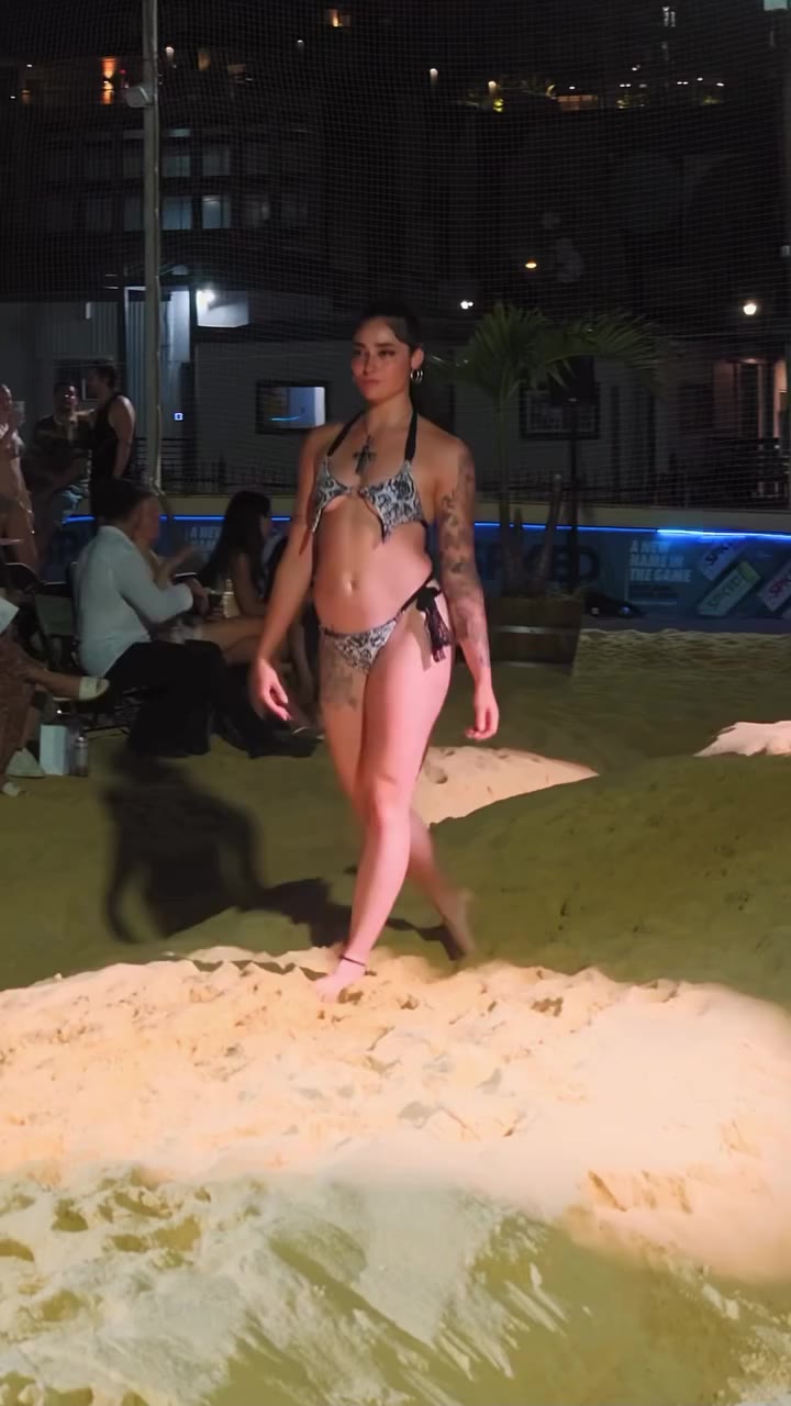 Designer @raphaellagodoy Host @raineventsandproductions Venue @surfcitybar…