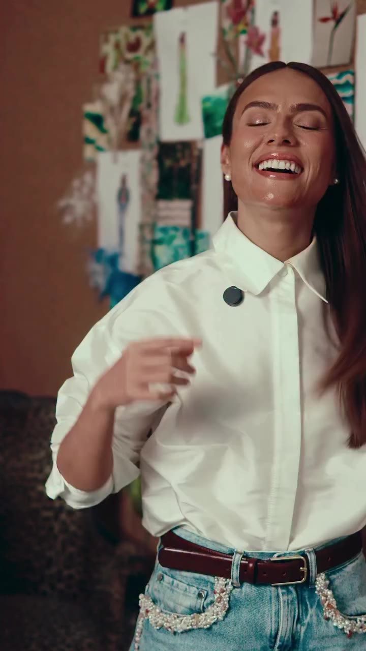 Every collection begins with a feeling. Tomorrow, you’ll experience Splendid…
