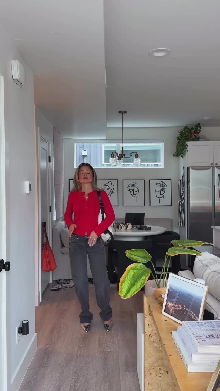 @sammyymazza knows getting dressed is the best part