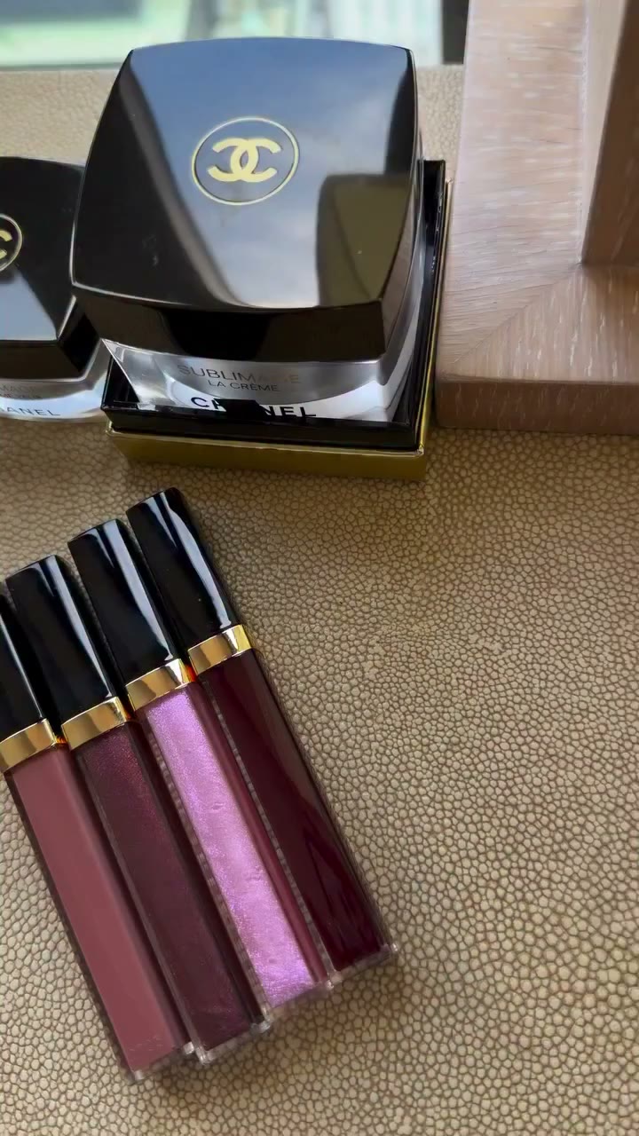 Coco x Chanel 🤩💜🤩 @welovecoco @chanel.beauty #WeLoveCoco #CHANELpartner…