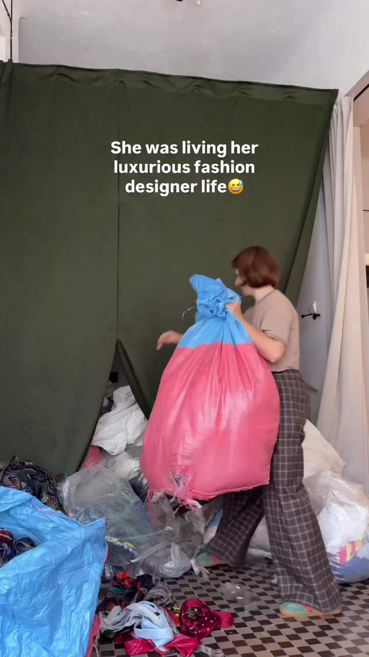 Luxury? Maybe 😅 #sewingfun #sewinginspiration #upcycling #upcycledclothing