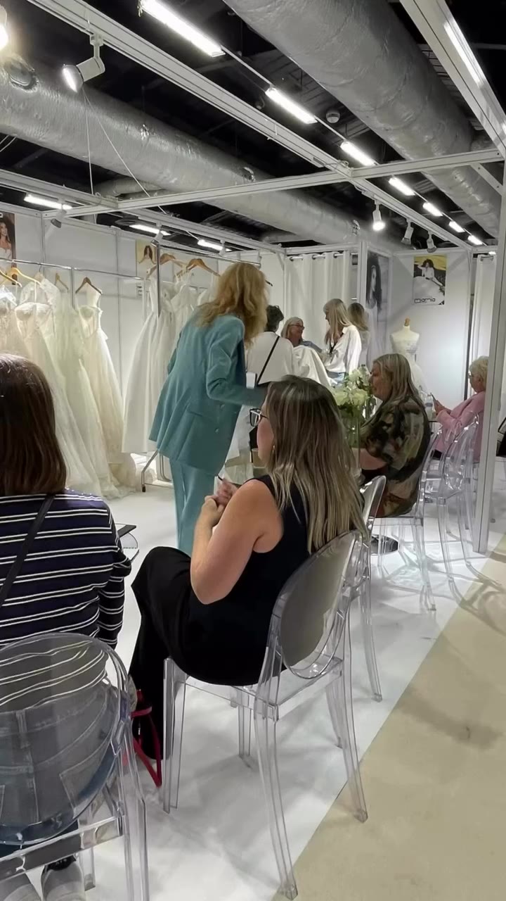 A huge thank you to everyone who visited @alanhannahbridal and @paulzeni. It…
