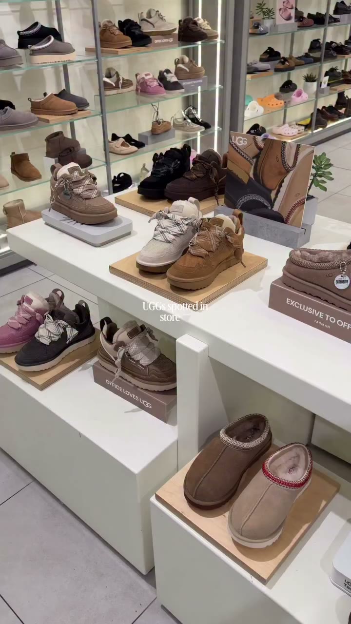 Which #UGGs are you adding to your autumn wish list 👀🍂 #officelovesugg
