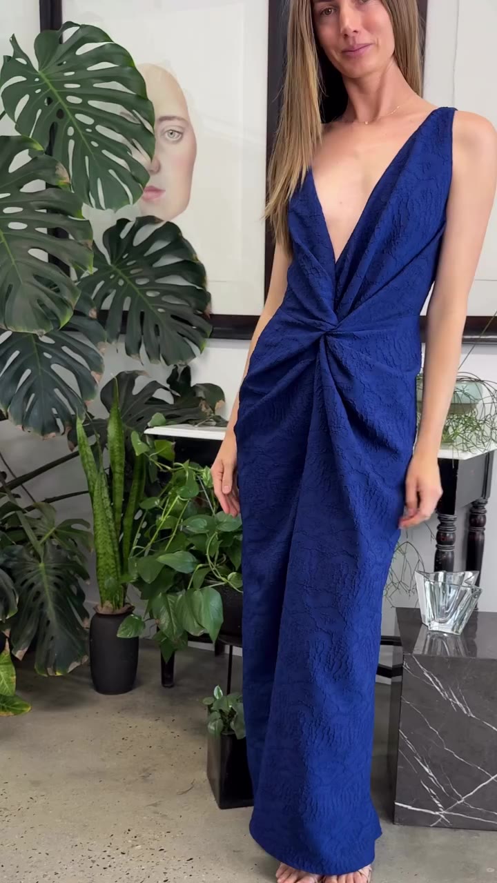 The Galia Maxi in Storm Brocade reimagines our much loved Gaia with slimmer…