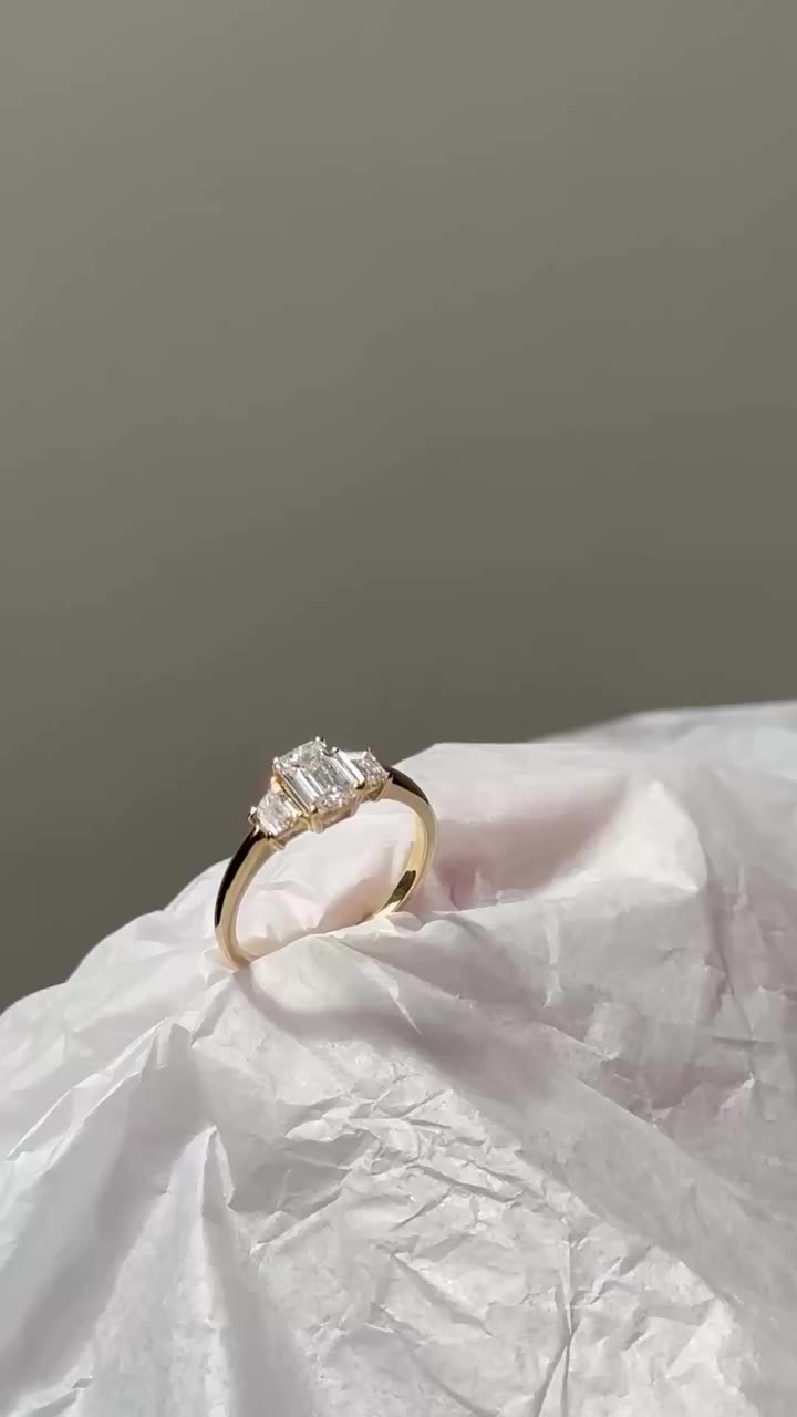 Three stones, one perfect ring💍