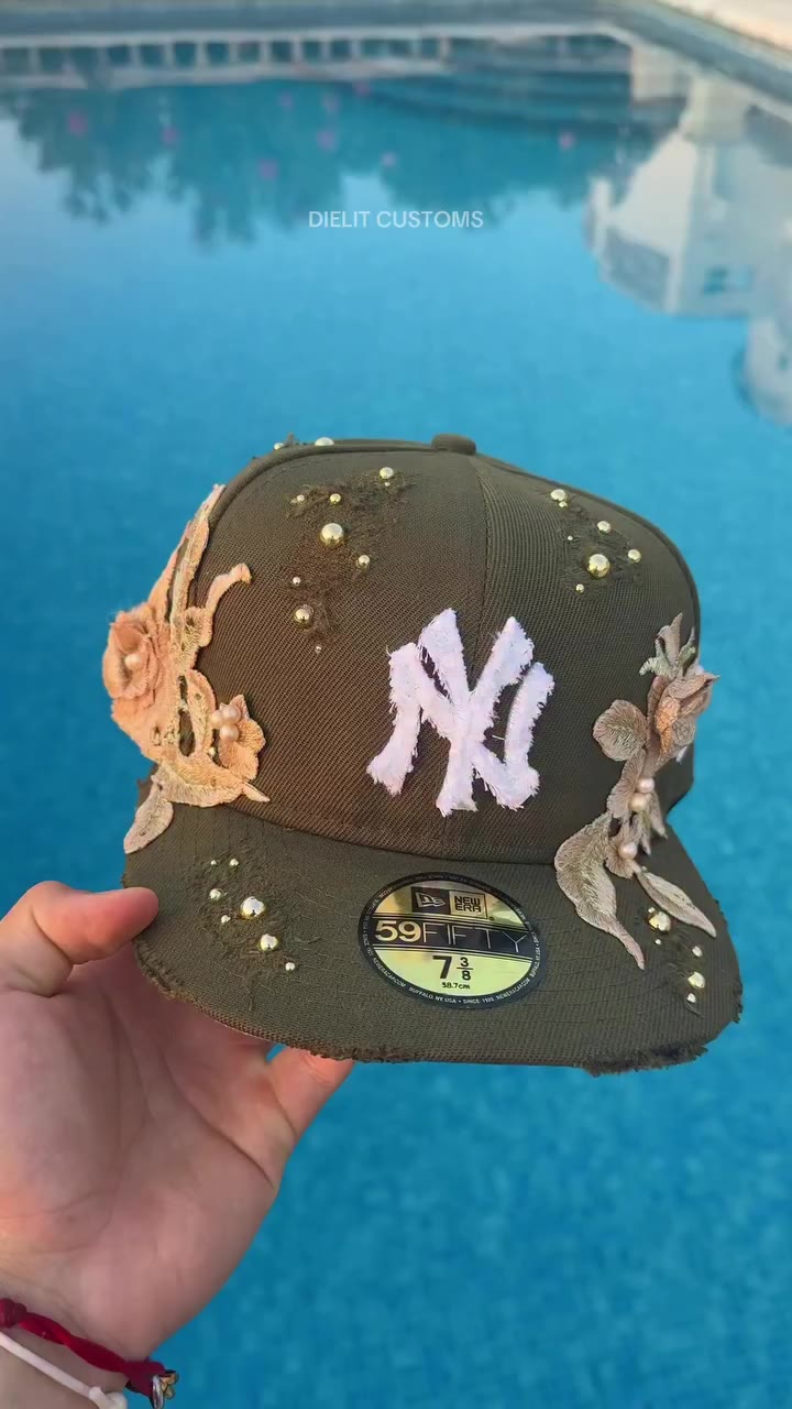 🪖🪖 God bless ya ❤️ #custom #customcap #fashion #newera #neweracap
