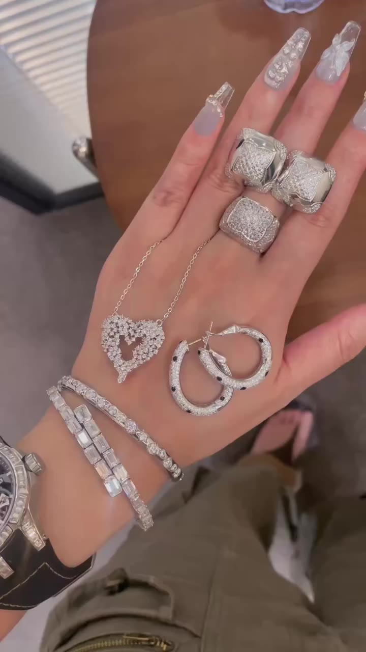 Bold and glamorous, these sparkly pieces are made to stand out. Chunky yet…