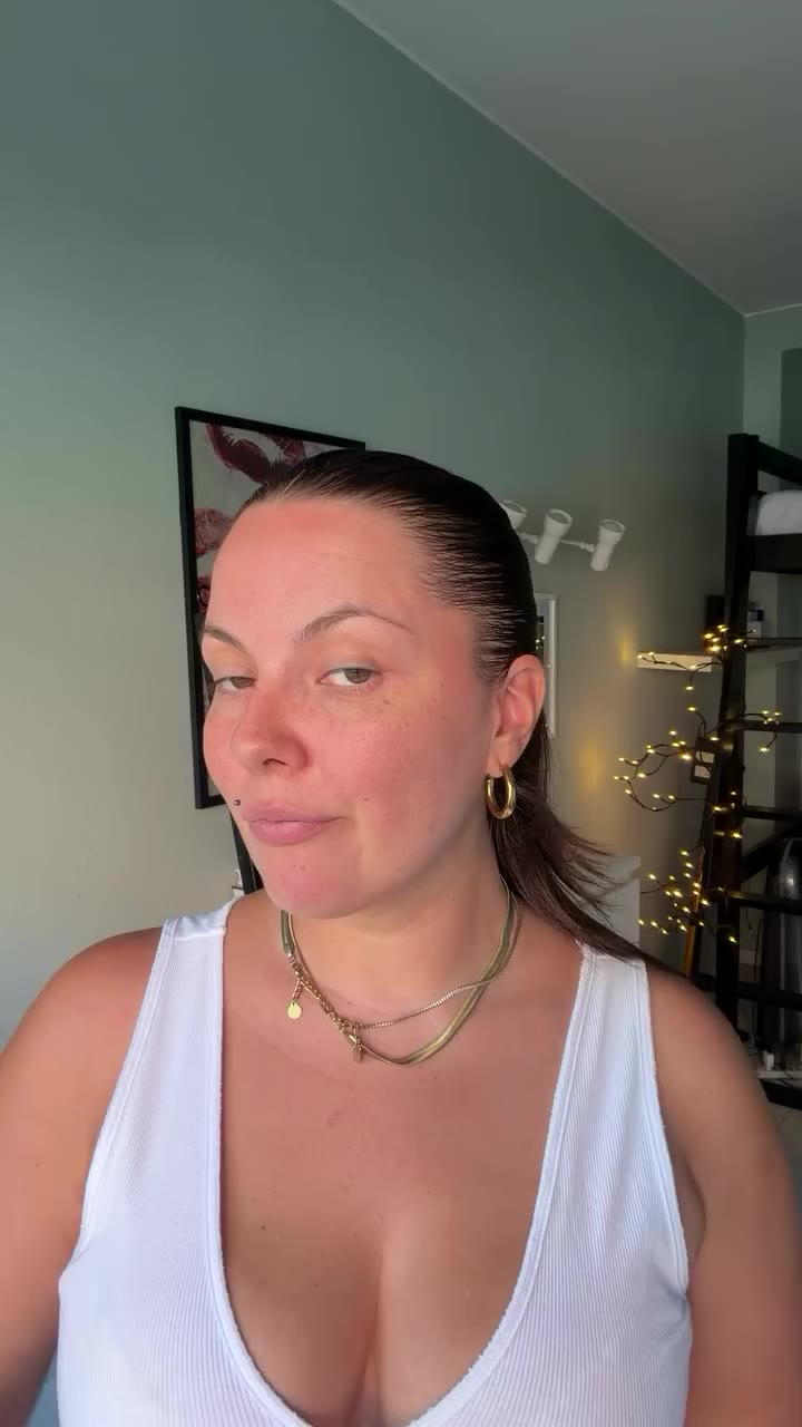 My first grwm and it was not easy, but I’ll learn how to do it better promise…