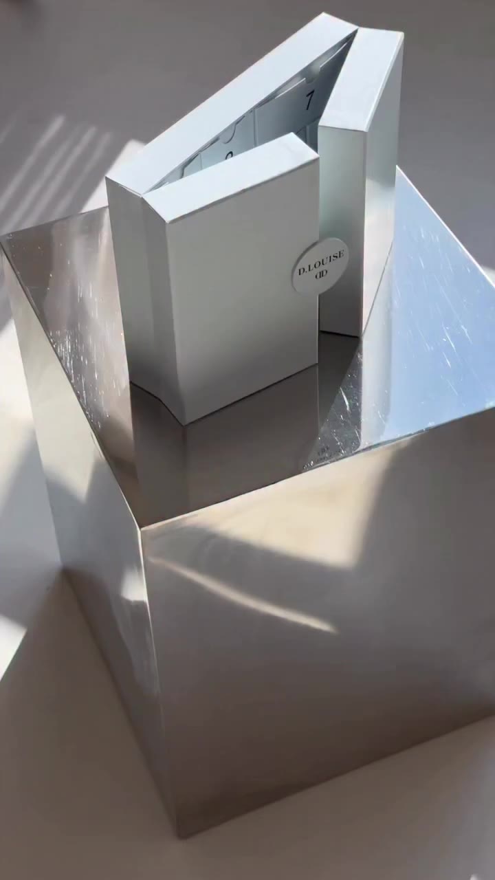 UNBOX THE 2026 ADVENT CALENDAR WITH US 12 days of jewellery. One very good…