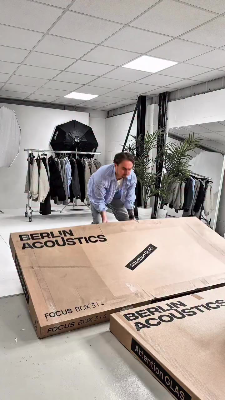 Let’s upgrade the office… Ad | Setting up the FOCUS booth from…