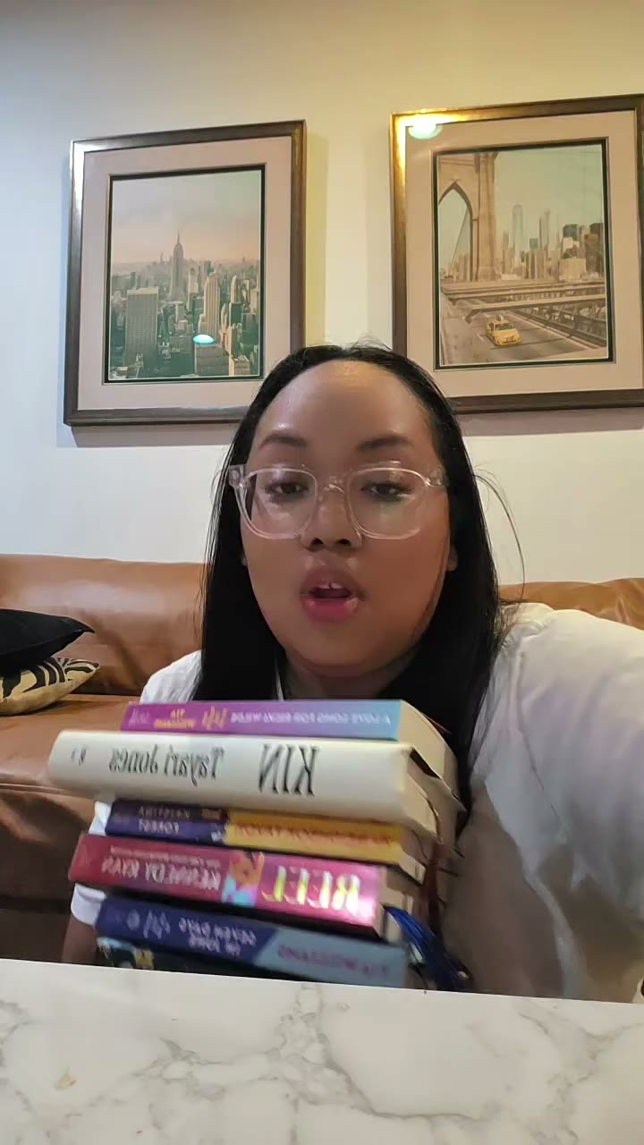 IYKYK BOOKMARKS 📖 Did you get any of them? 😆 Whats your fave genre of books?…