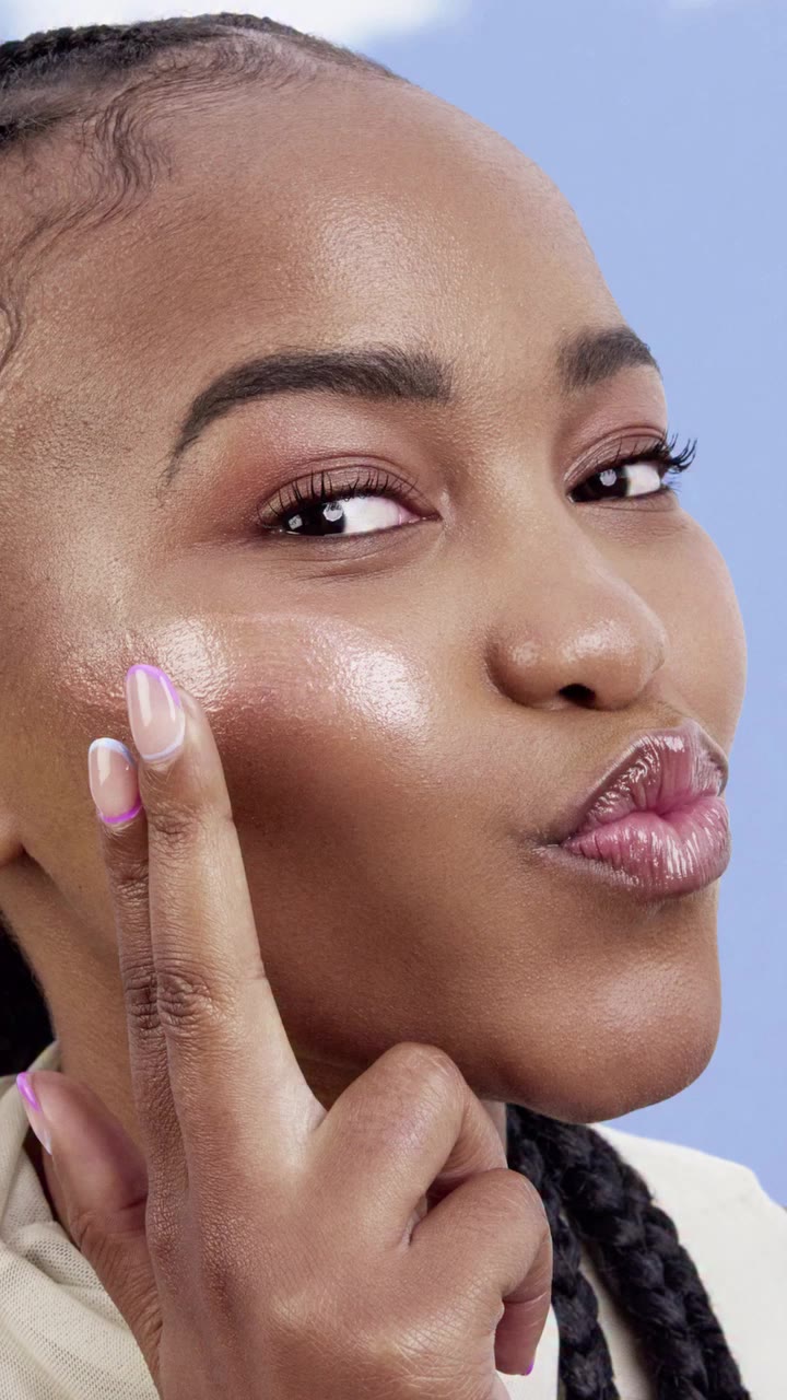 No matter the season, UV rays don't take the day off. Keep your skin…