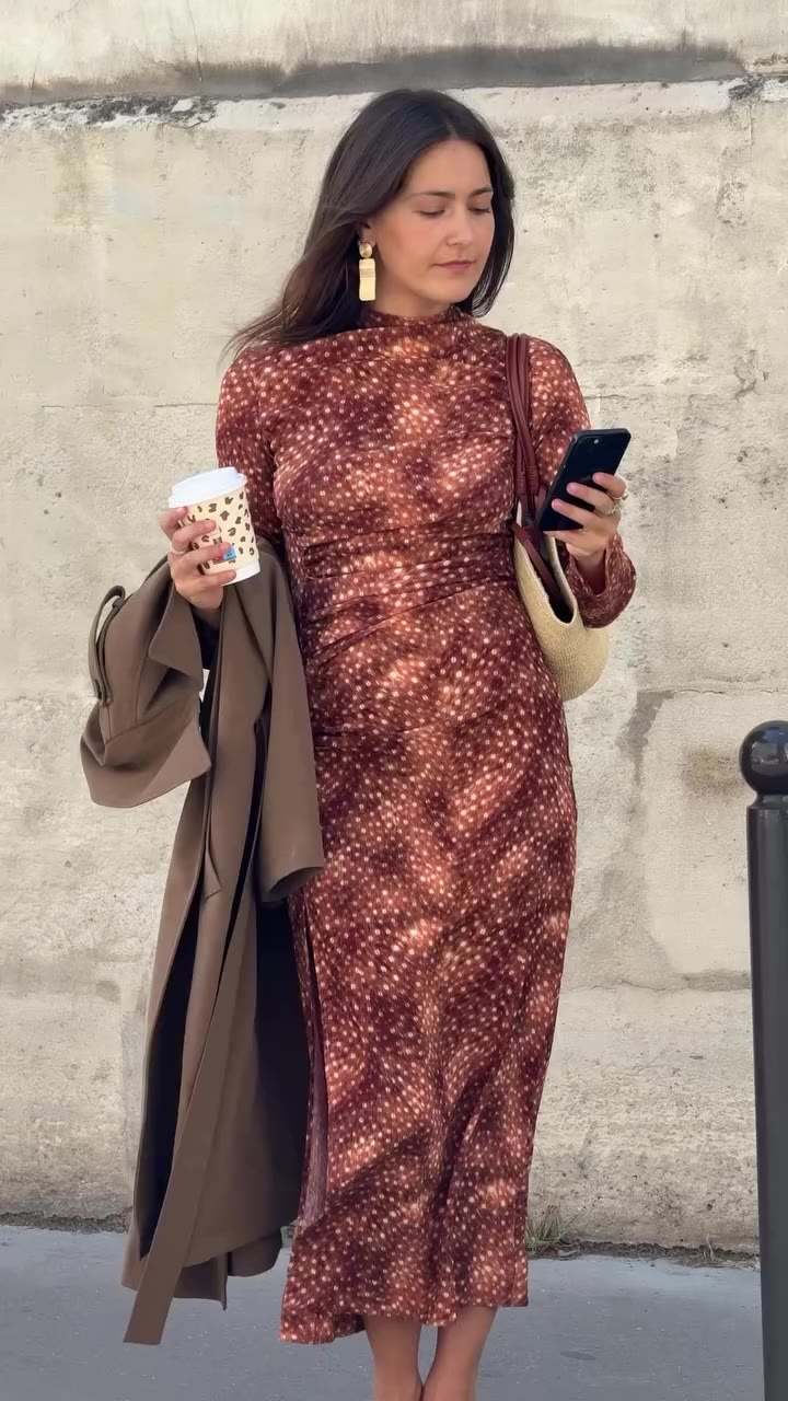 September is calling… ☕️🍂 Les journées raccourcissent, le café devient…