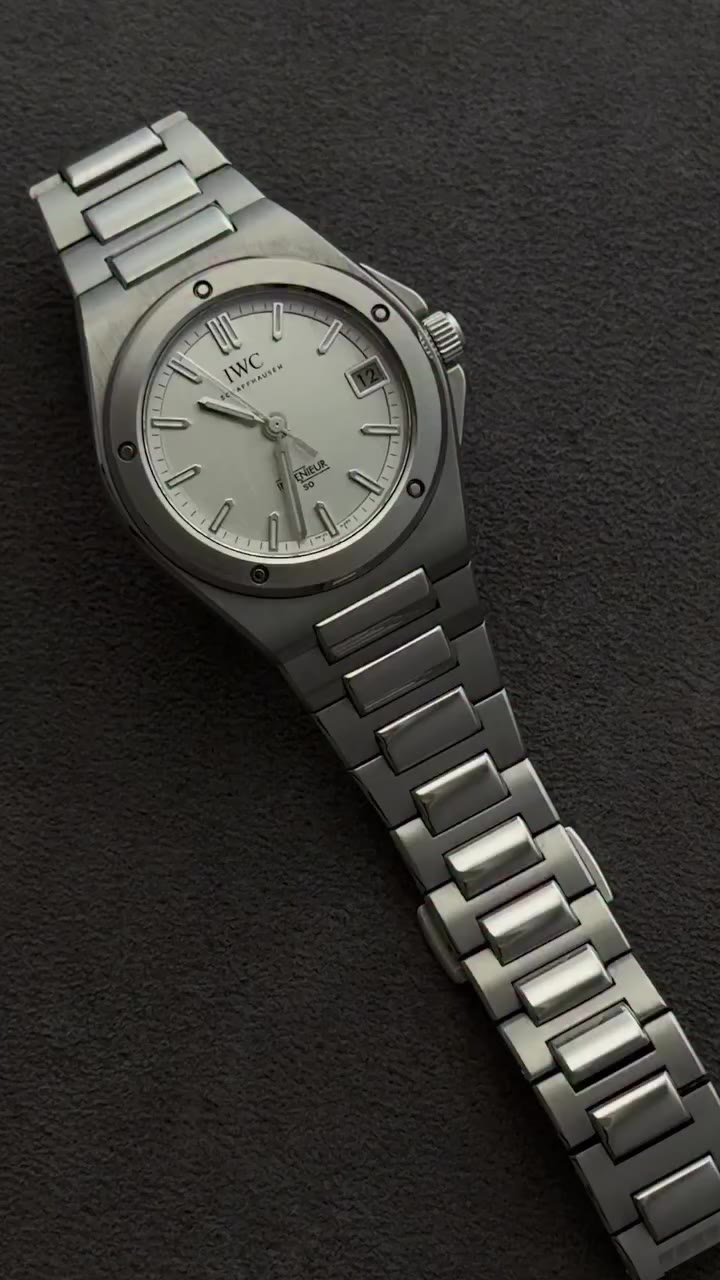@tantantalum takes a closer look at the @iwcwatches Ingenieur Limited…