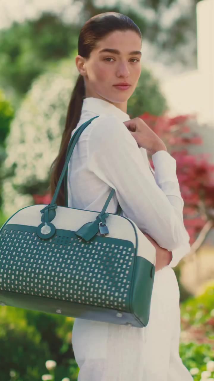 Meet Dalia at Los Angeles, your most stylish multitasker, crafted to bring…
