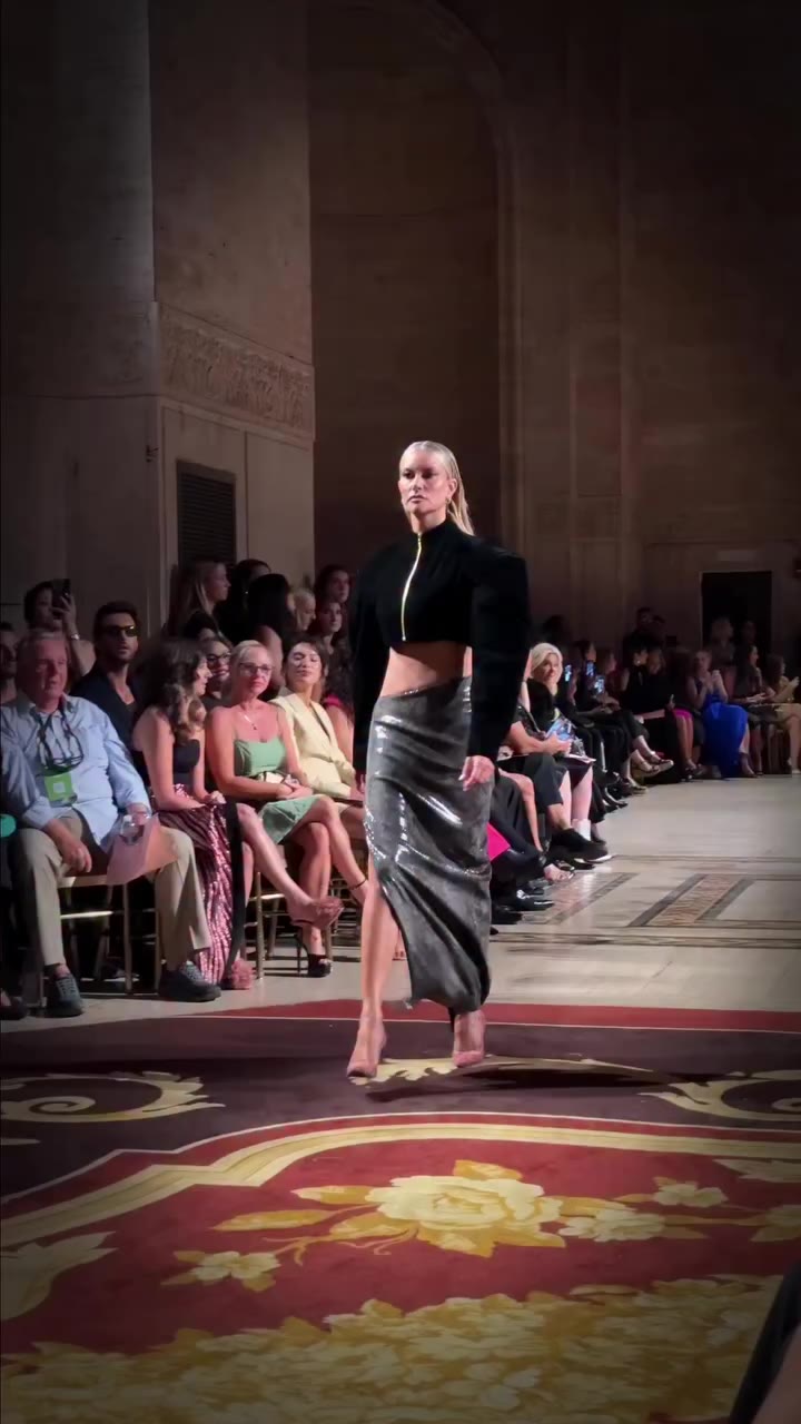 From behind the curtain to the catwalk!! @csiriano ✨ @nyfw A backstage reveal…