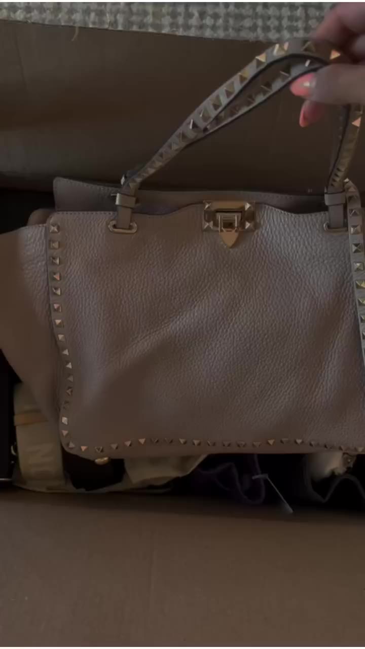 Wednesday’s drop is almost here!! 🥳 We’re unboxing some of the new arrivals…