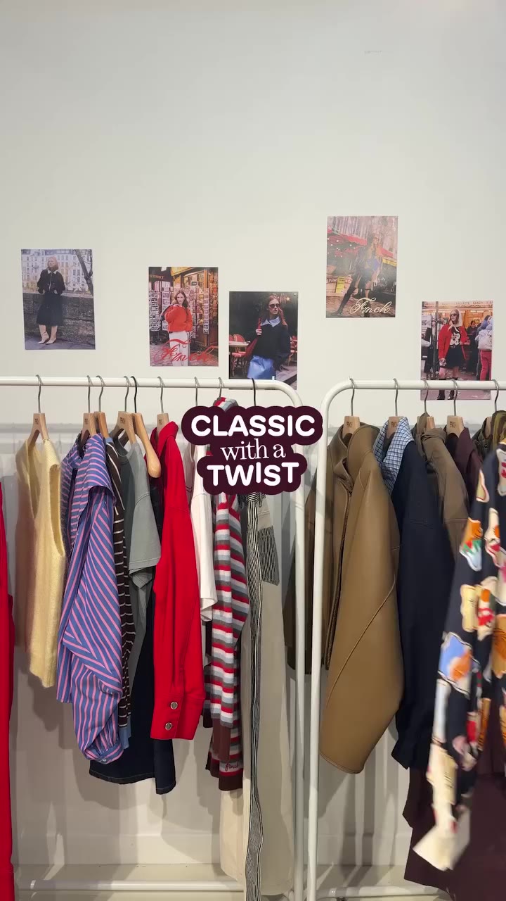 CLASSIC WITH A TWIST ✨ Un jean, quatre façons de le porter. Avec son jeu de…