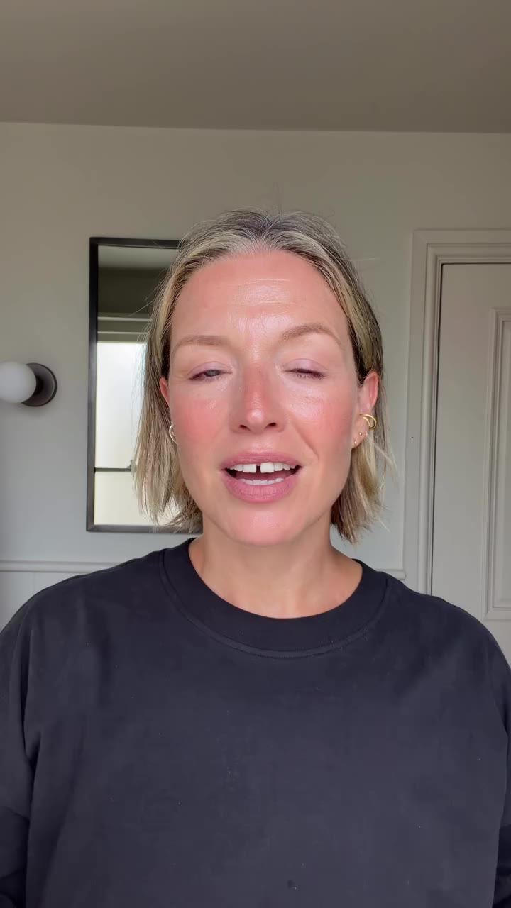 [ad] My favourite time of day! Unwinding with my @rationale evening ritual…