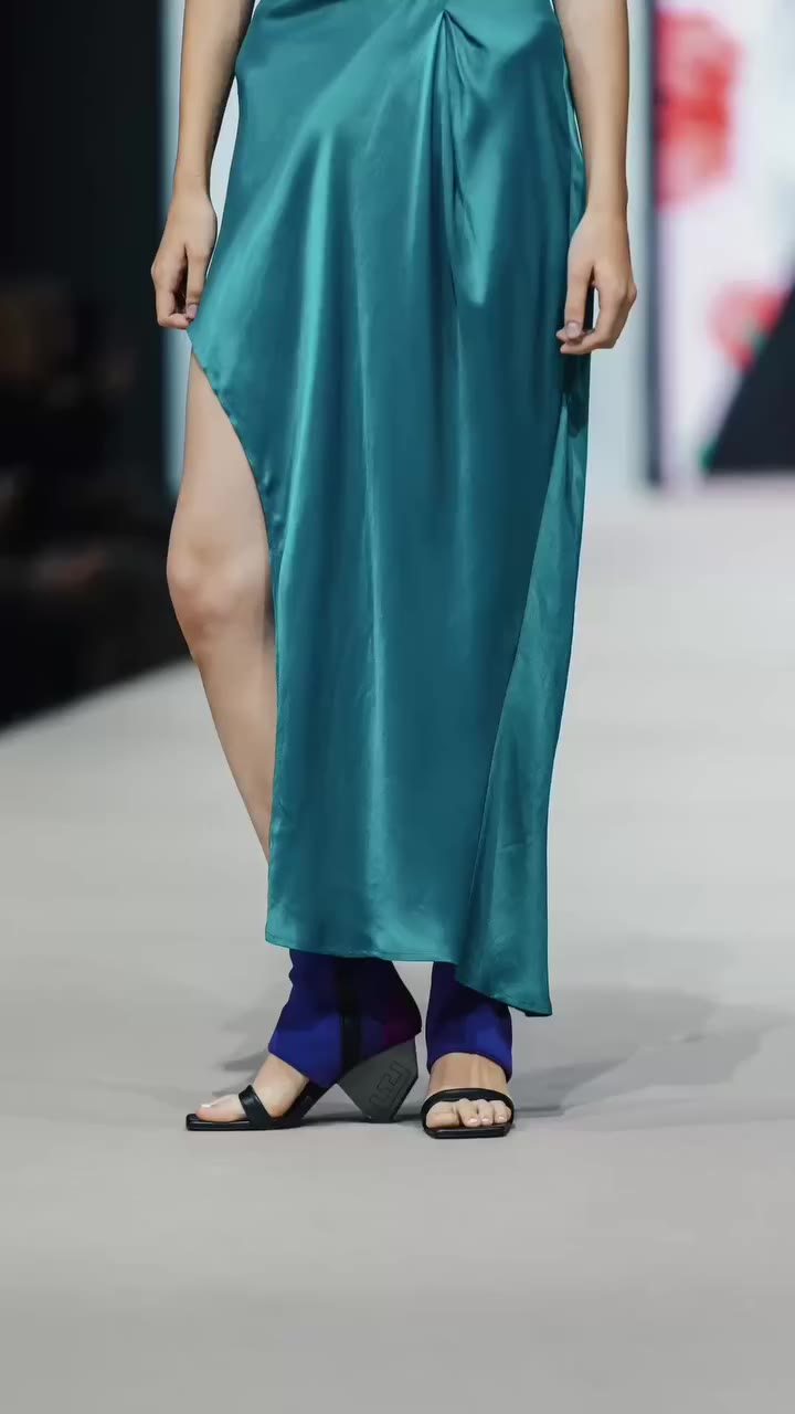 Fresh perspectives. Bold designs. A runway worth revisiting.⁣ ⁣ #MICAMMilano…