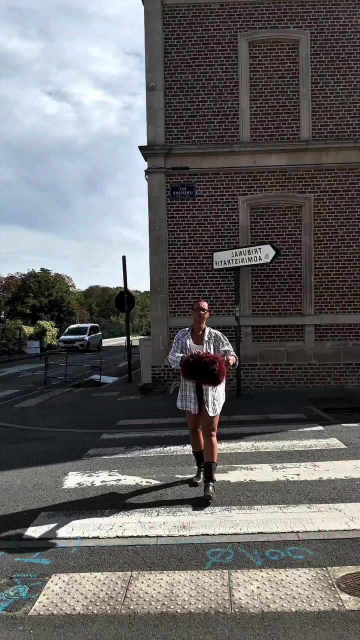 Les filles qui voyagent léger, apprenez moi svp