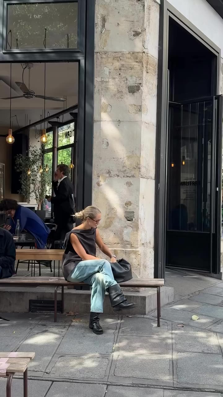Edona spotted in Paris #pavementshoes #handmade #madeinportugal