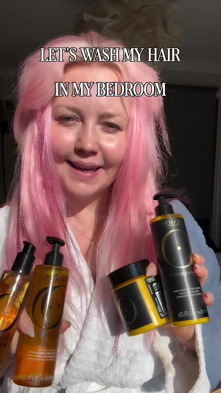 Bedroom showering .. 🚿 Hair range @revlonprofessional Orofluido Range…