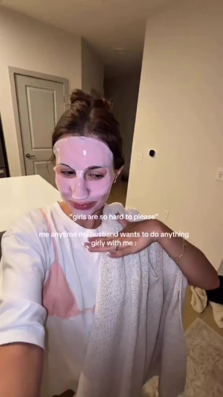 sometimes a loops face mask is all you need for a quick pick me up 🤍 #kbeauty…