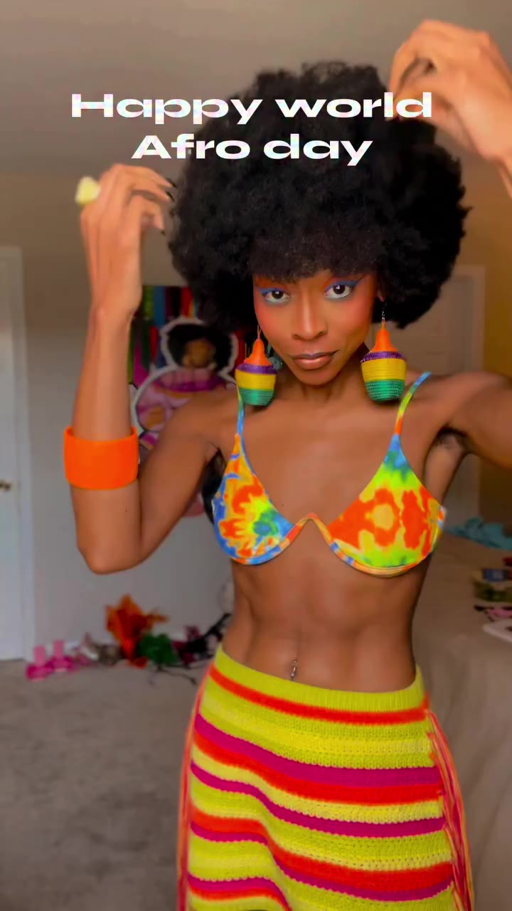 Since it’s World Afro Day I decided today can be wash day but I’m gonna enjoy…