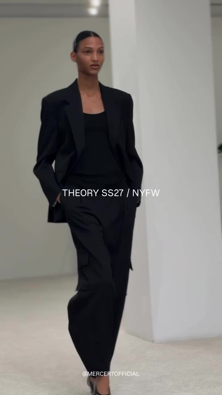 Theory SS27 / Effortless, minimal and very New York. This is what Theory does…