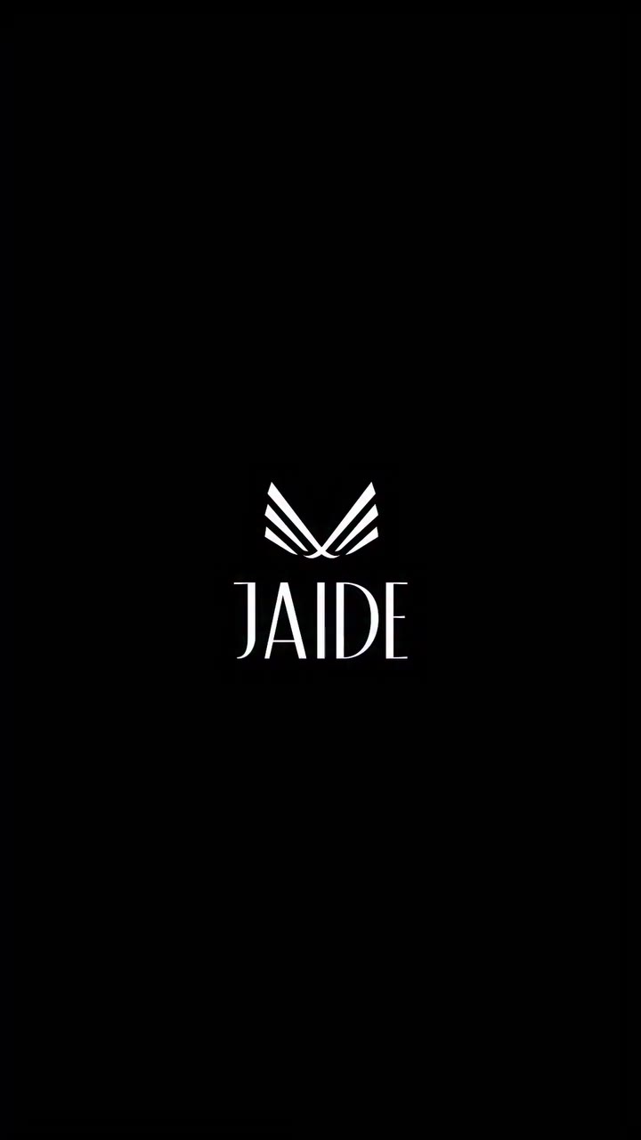 A little grooming. A few pours. A first look at what’s next. The JAIDE Salon…