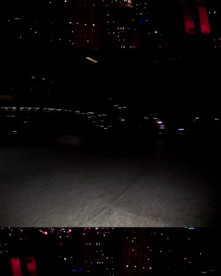 Chicago night skating @coreyglick_ & @barneypage from etnies Promo live on…