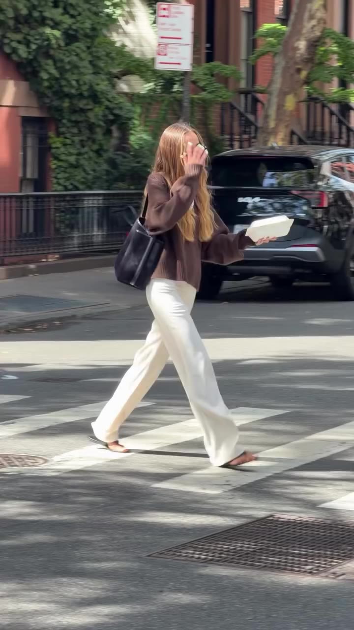 FALLin’ for @sezane 🥯♥️