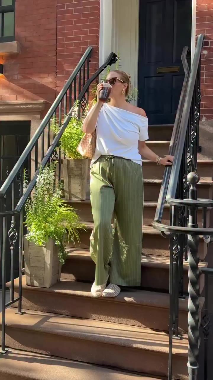 THE pants for fall + midsize approved. I’m pro anything that feels like…