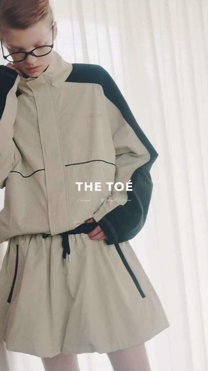 KUOPIO TRACK JACKET KUOPIO TRACK SKIRT & PANTS A quiet shift in the air—the…