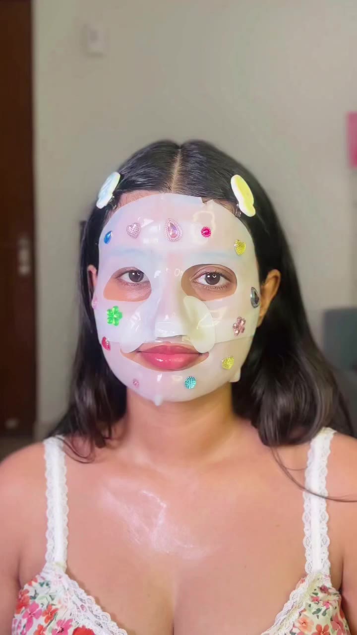 Here’s what I feel after 6 hours⬇️ . . 💧Skin feels very hydrated 🪽Skin feels…