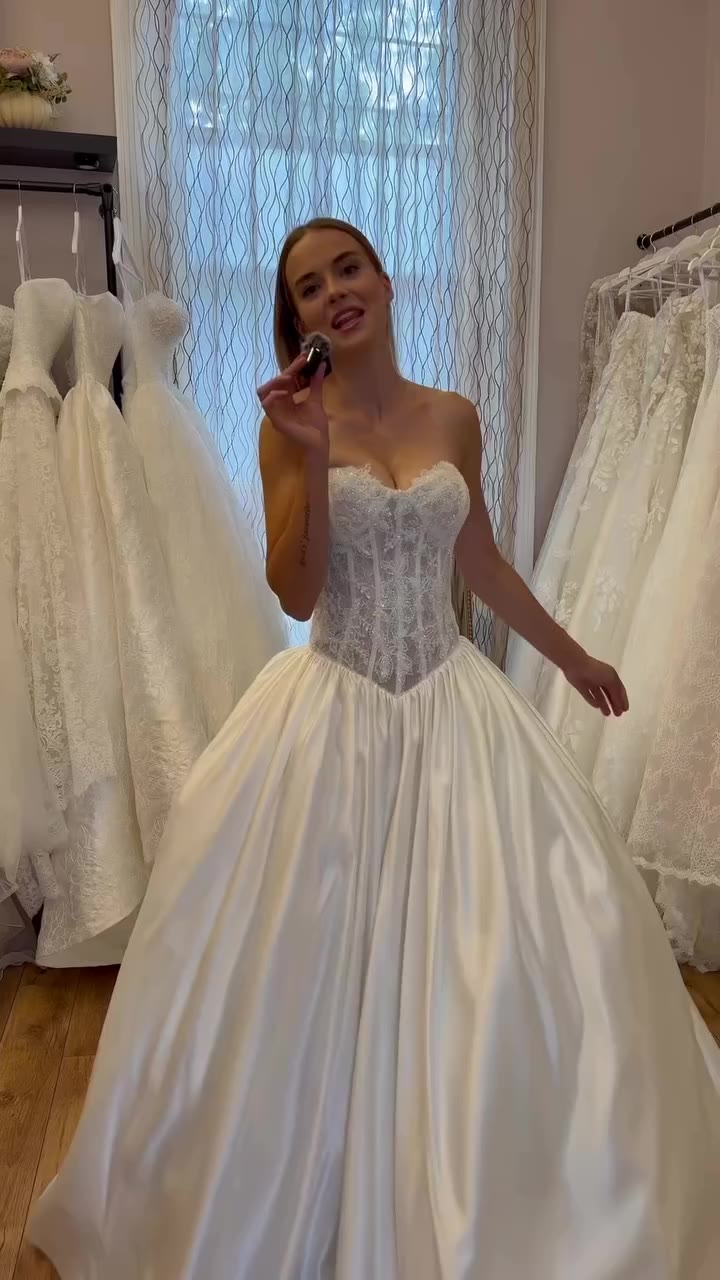 DEMETRIOS TRUNK SHOW From 24 September at Bridal Caprice Boutique, London. Be…