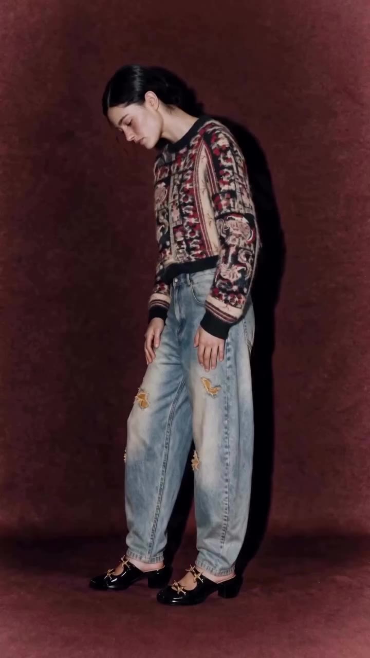 Threads and patterns, re‑intertwine within the knit. Vintage inspirations are…